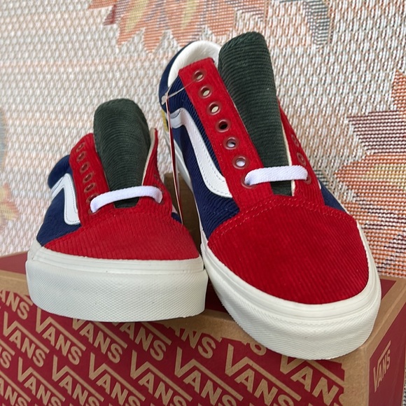 Vans WMNS Old Skool
(Mixed Corduroy)Mitingigr
VN0A5KRF94M
Sneakers - Picture 7 of 16